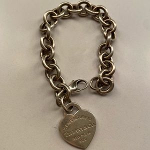 Tiffany & Co return to Tiffany heart tag bracelet